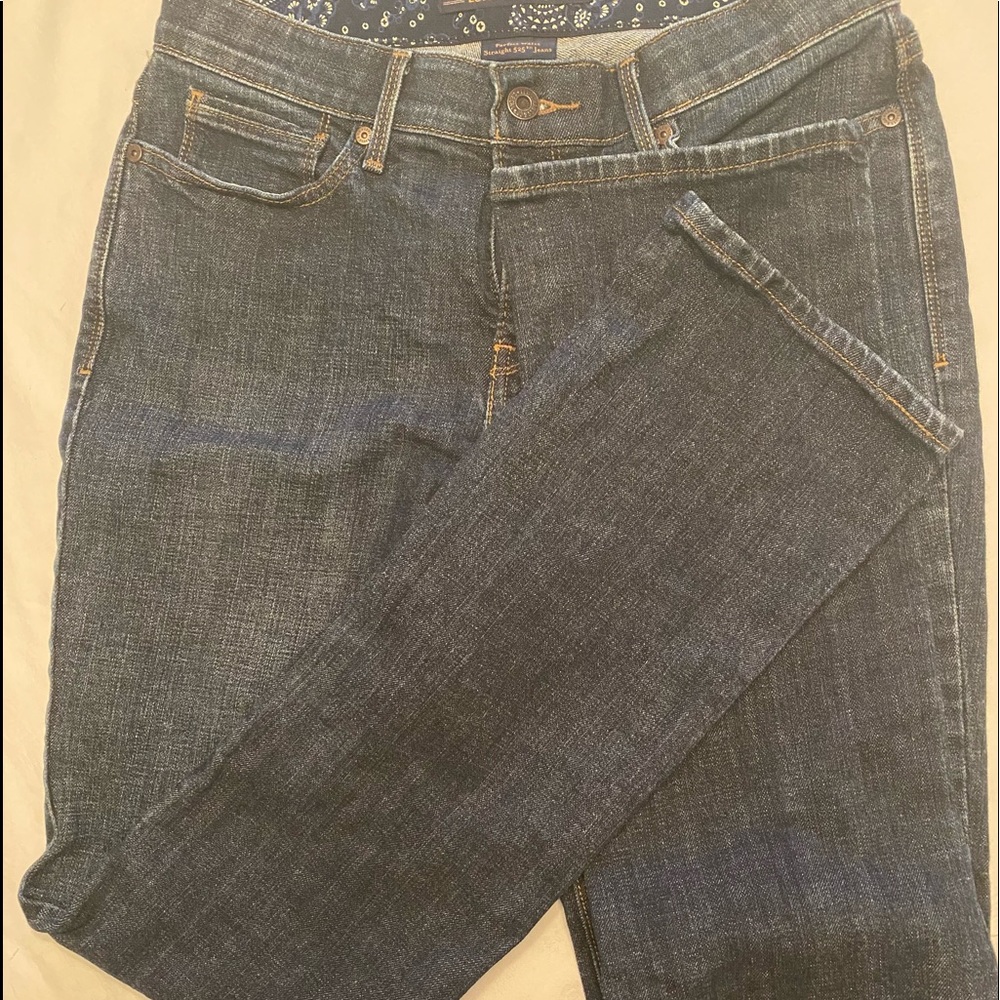 Levi jeans